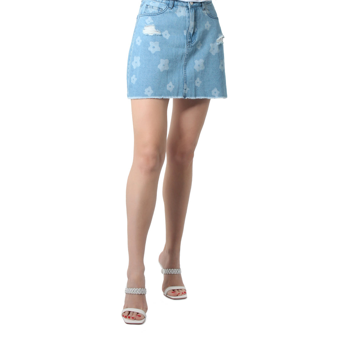 Minigonna in jeans strappati con stampa a fiori blu – Romantic and Edgy Floral Ripped Denim Mini Skirt for Unique Summer Looks