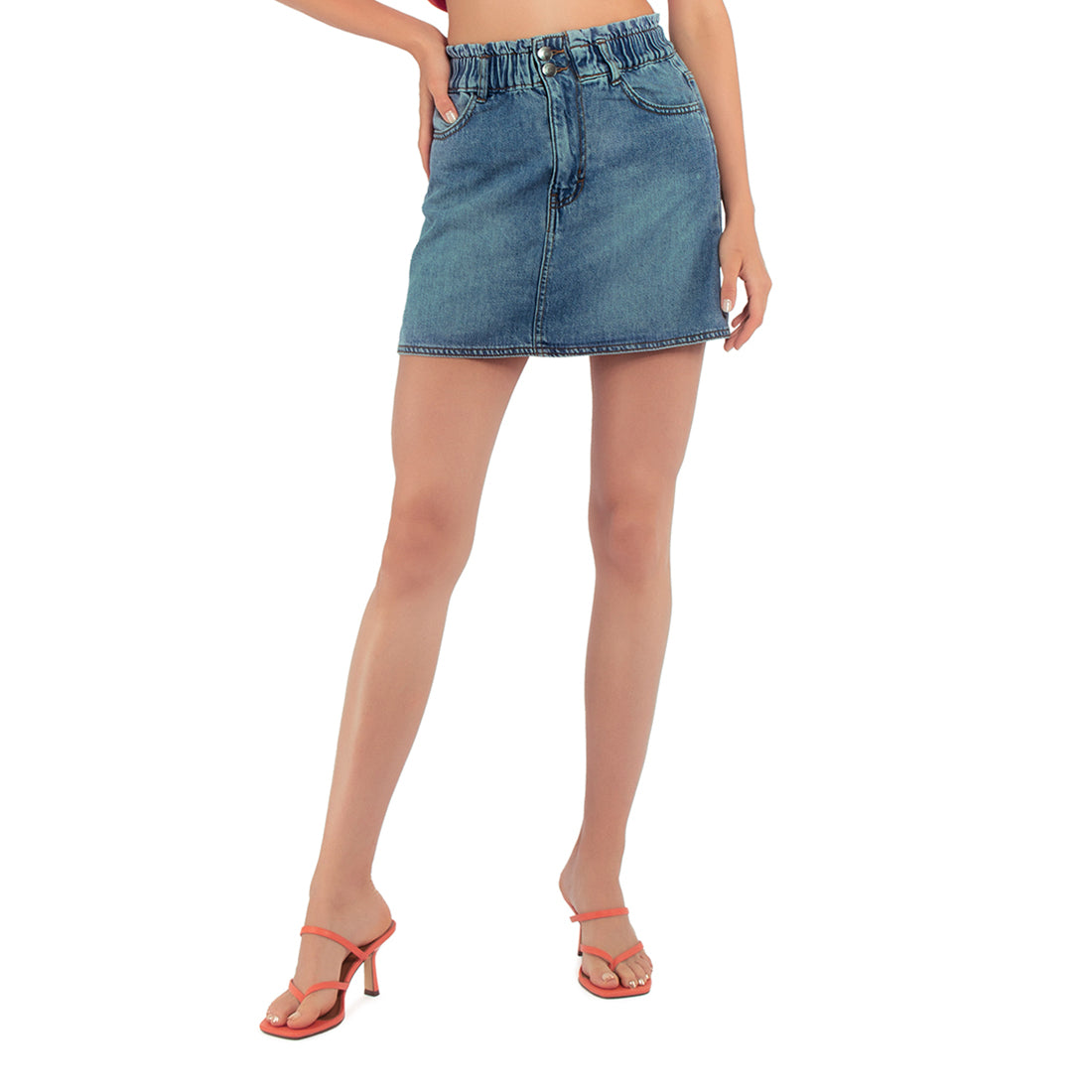 Gonna in denim blu con orlo grezzo – Trendy Women's Blue Denim Skirt with Raw Hem for Summer Streetwear and Casual Looks