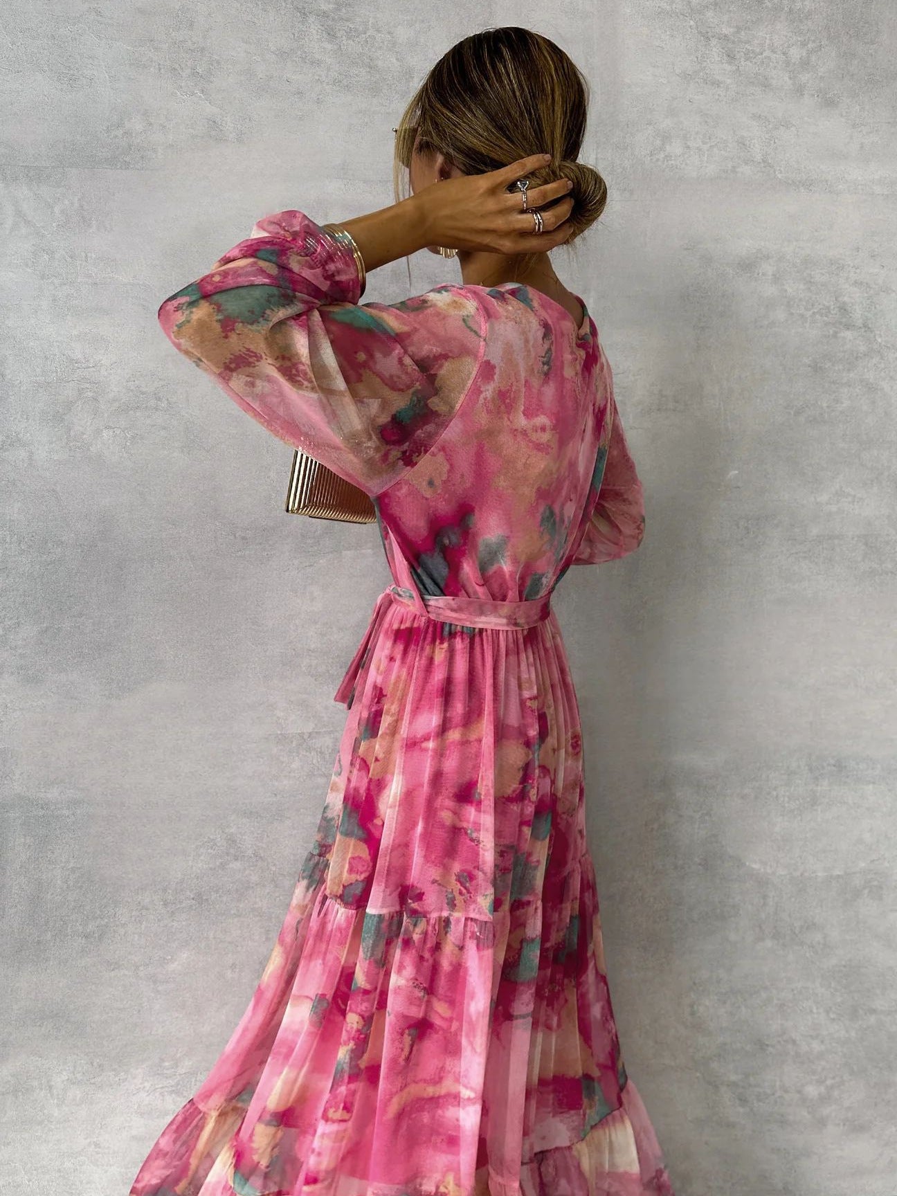 Elegant Long Floral Dress – V-neck Chiffon Maxi Dress with Long Sleeves 2025